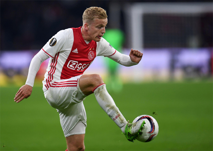 Ajax midfielder Donny van de Beek