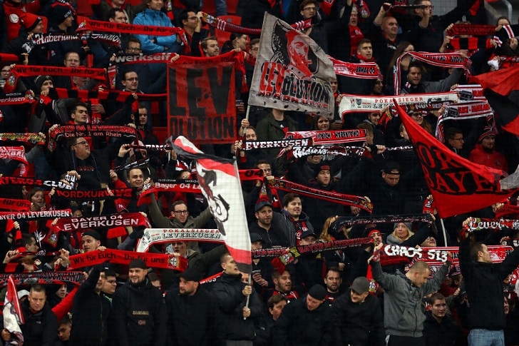 Borussia Dortmund and Bayern Munich resume title race