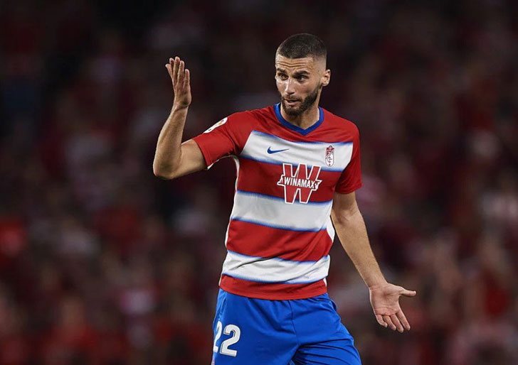 Domingos Duarte in action for Granada.