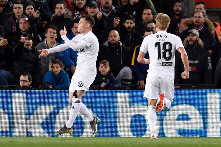 Kevin Gameiro in action for Valencia.
