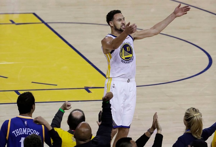Klay Thompson in action for Golden State Warriors.