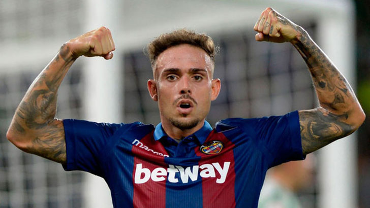 Roger Martí in action for Levante
