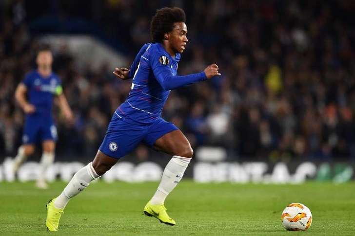 Willian in action for Chelsea