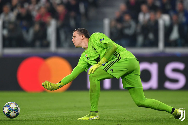 Wojciech Szczęsny in action for Juventus